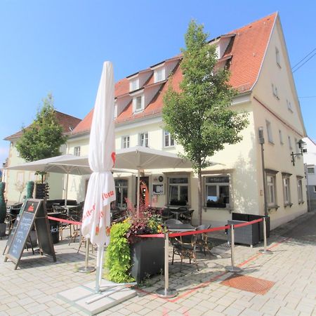 Hotel Adler Am Schloss Bonnigheim Екстер'єр фото